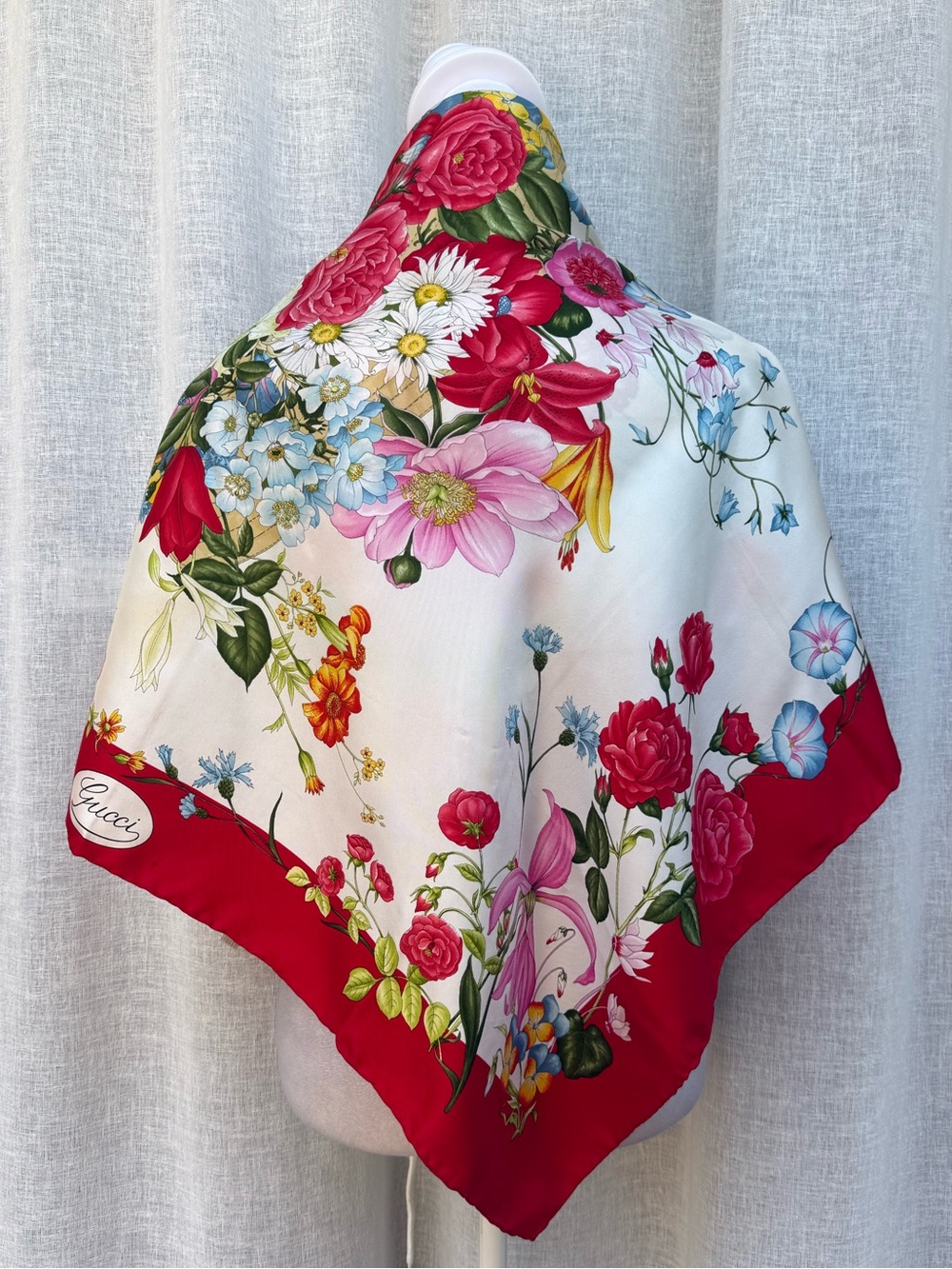 Gucci Flora silk scarf with a red border